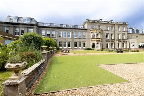 Exterior of Bournemouth Collegiate School