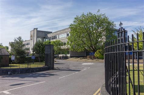 Exterior of Bromley High School GDST