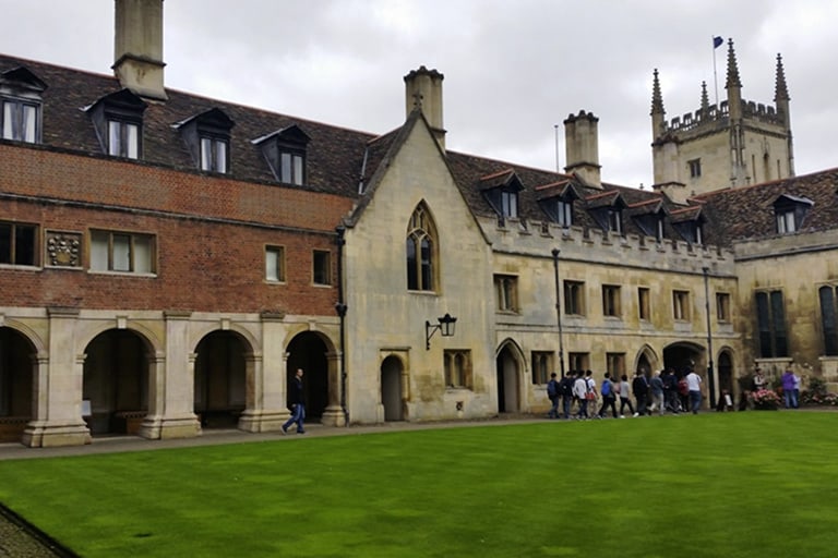 Colchester Royal Grammar School school building exterior