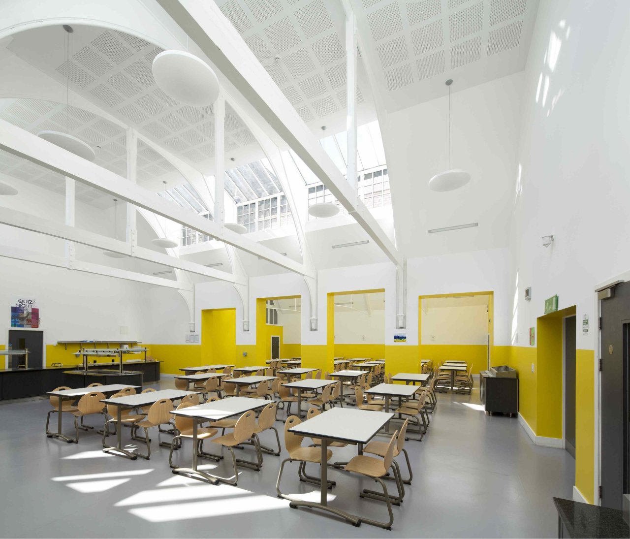 Facilities at College Francais Bilingue De Londres