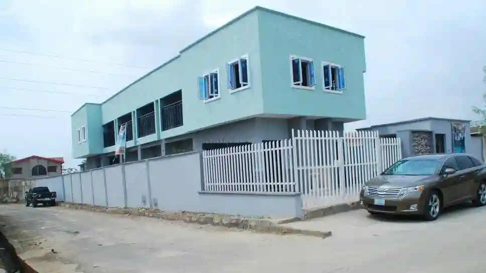 Exterior of Darvell School
