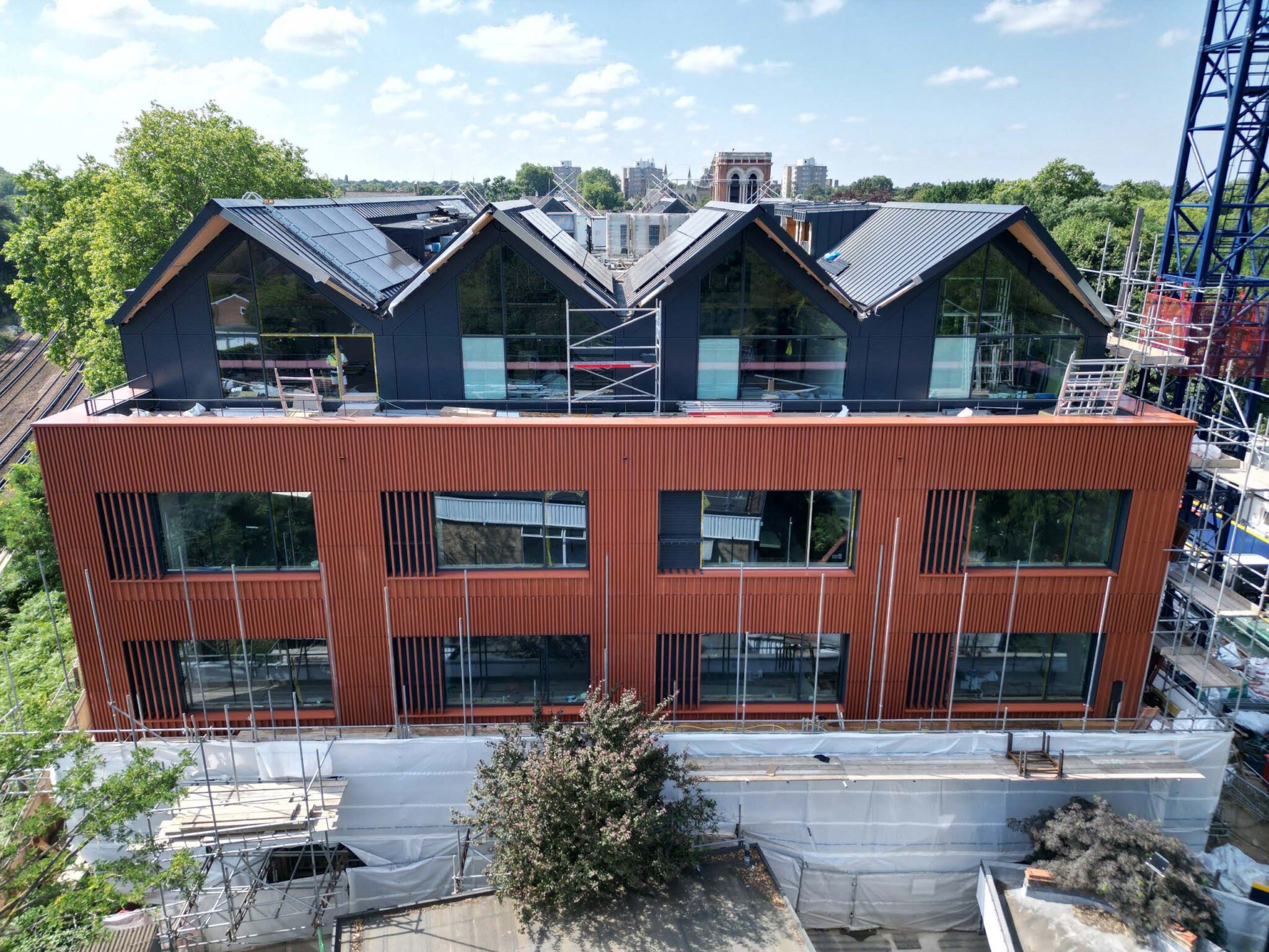 New building without scaffold
