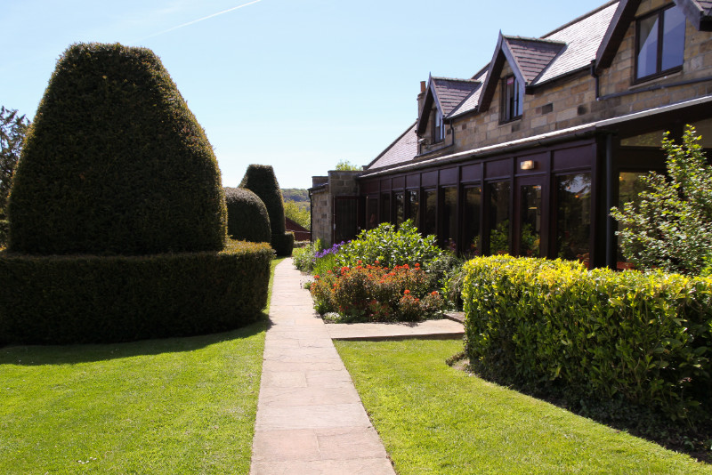 Exterior of Fyling Hall School