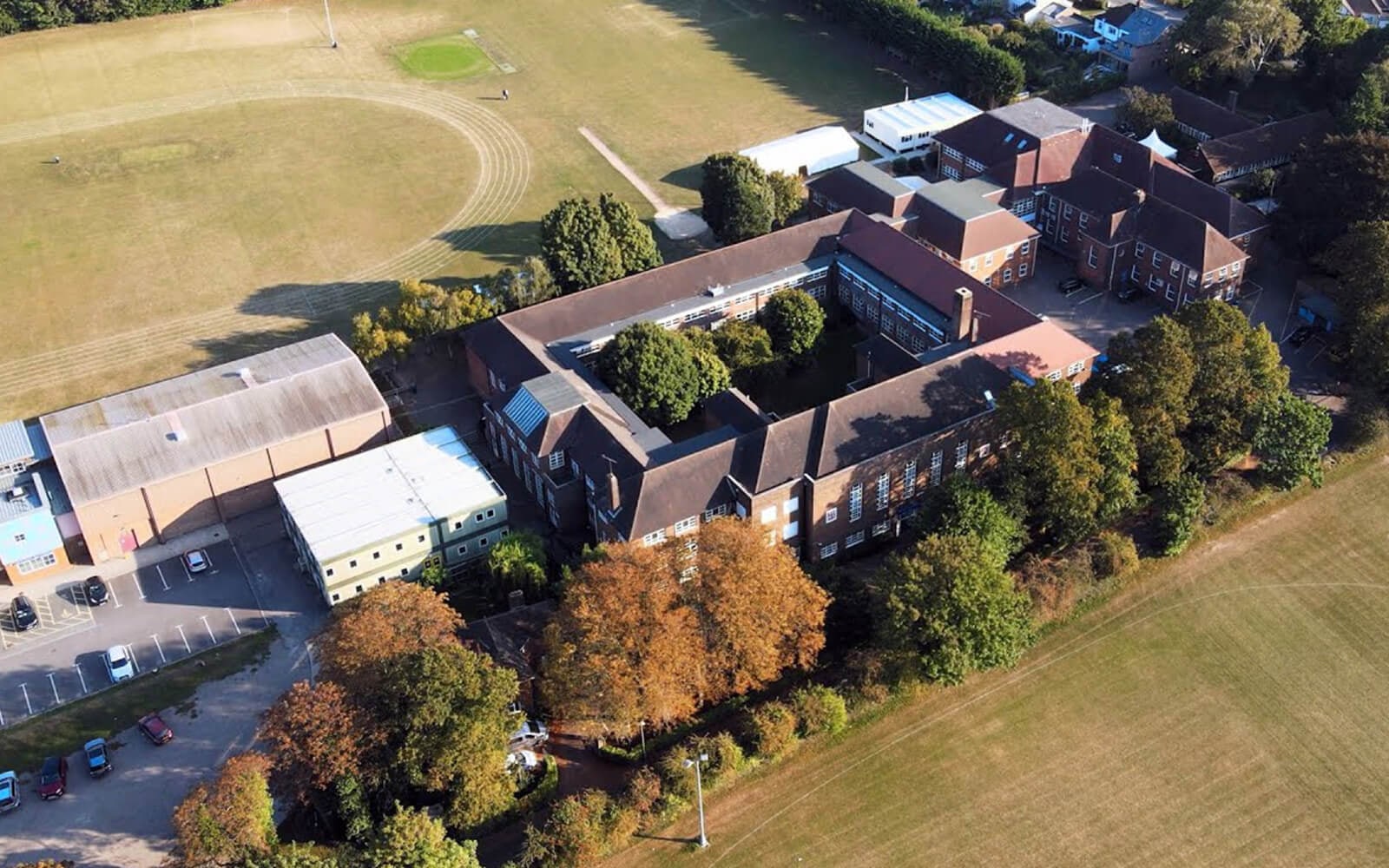 Gravesend Grammar School school building exterior