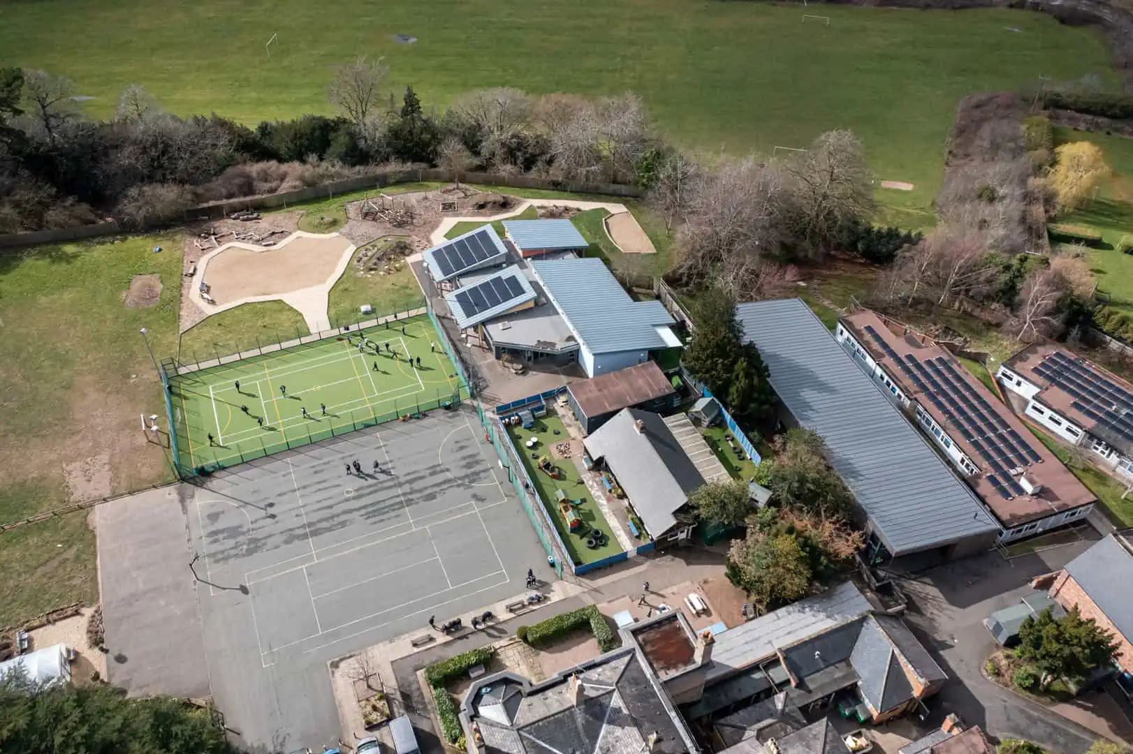Campus view of Heathfield Knoll School