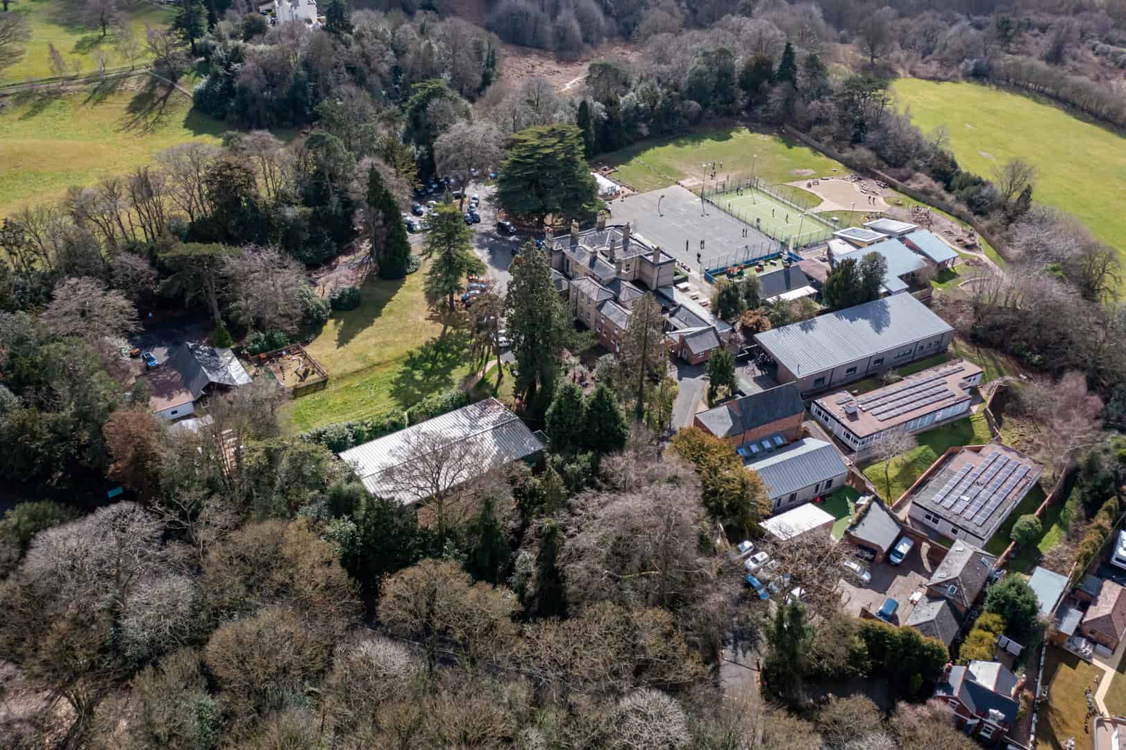 Campus view of Heathfield Knoll School