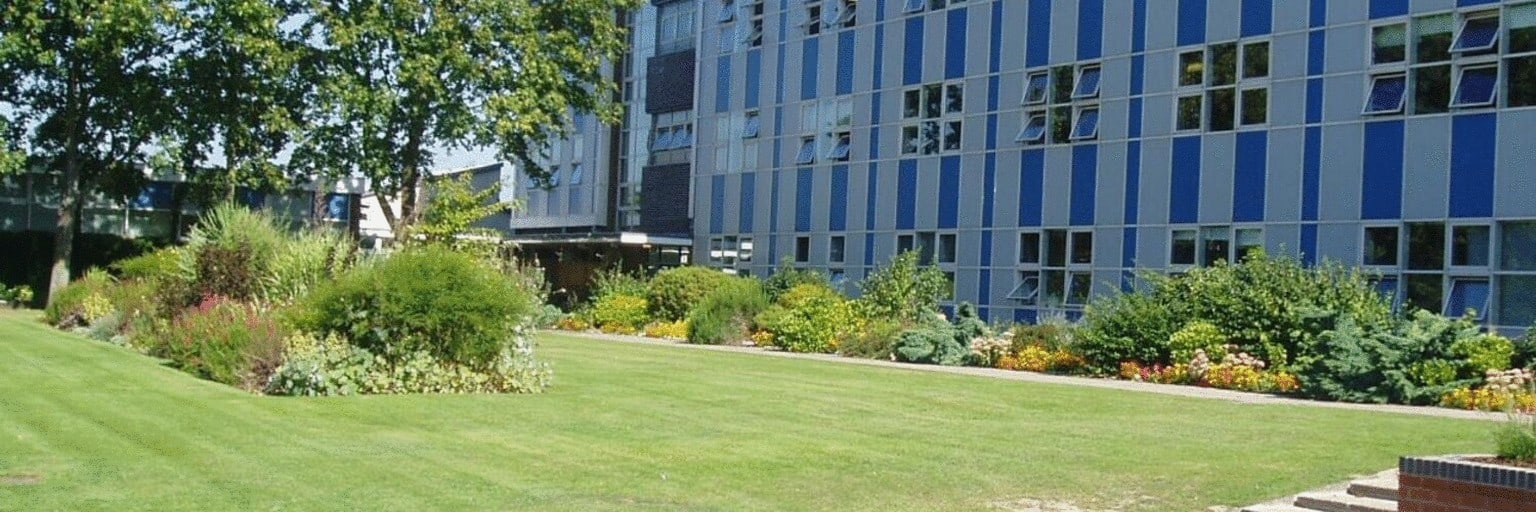 Herschel Grammar School school building exterior