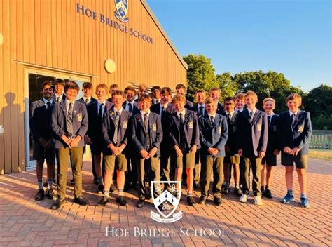 Exterior of Hoe Bridge School