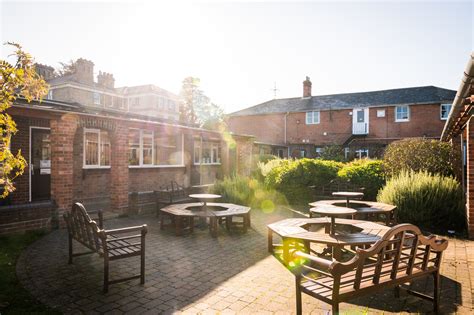 Exterior of Holmwood House School