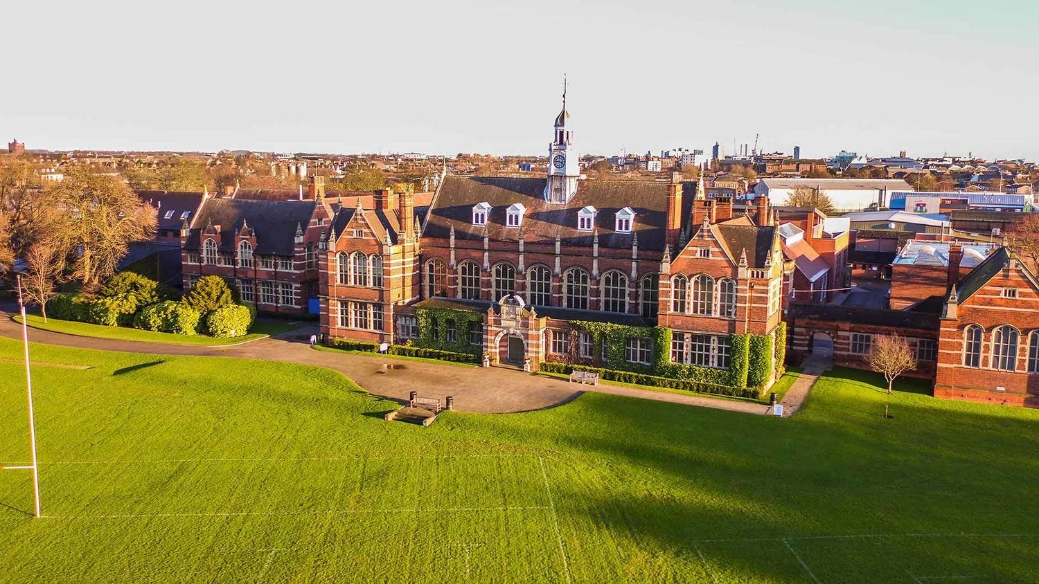 Exterior of Hymers College