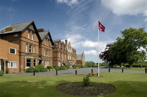 Exterior of Kent College International Study Centre