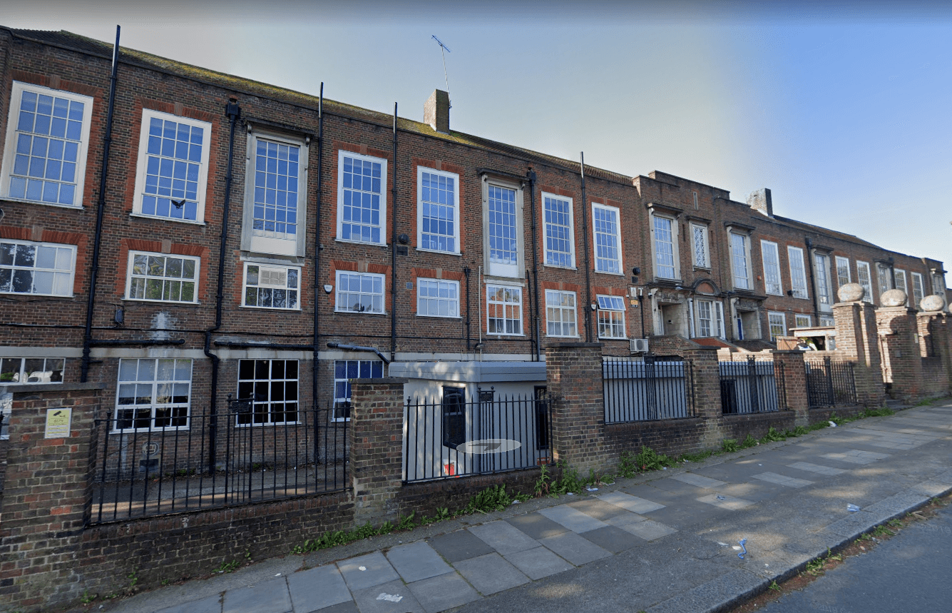 Exterior of Menorah Grammar School