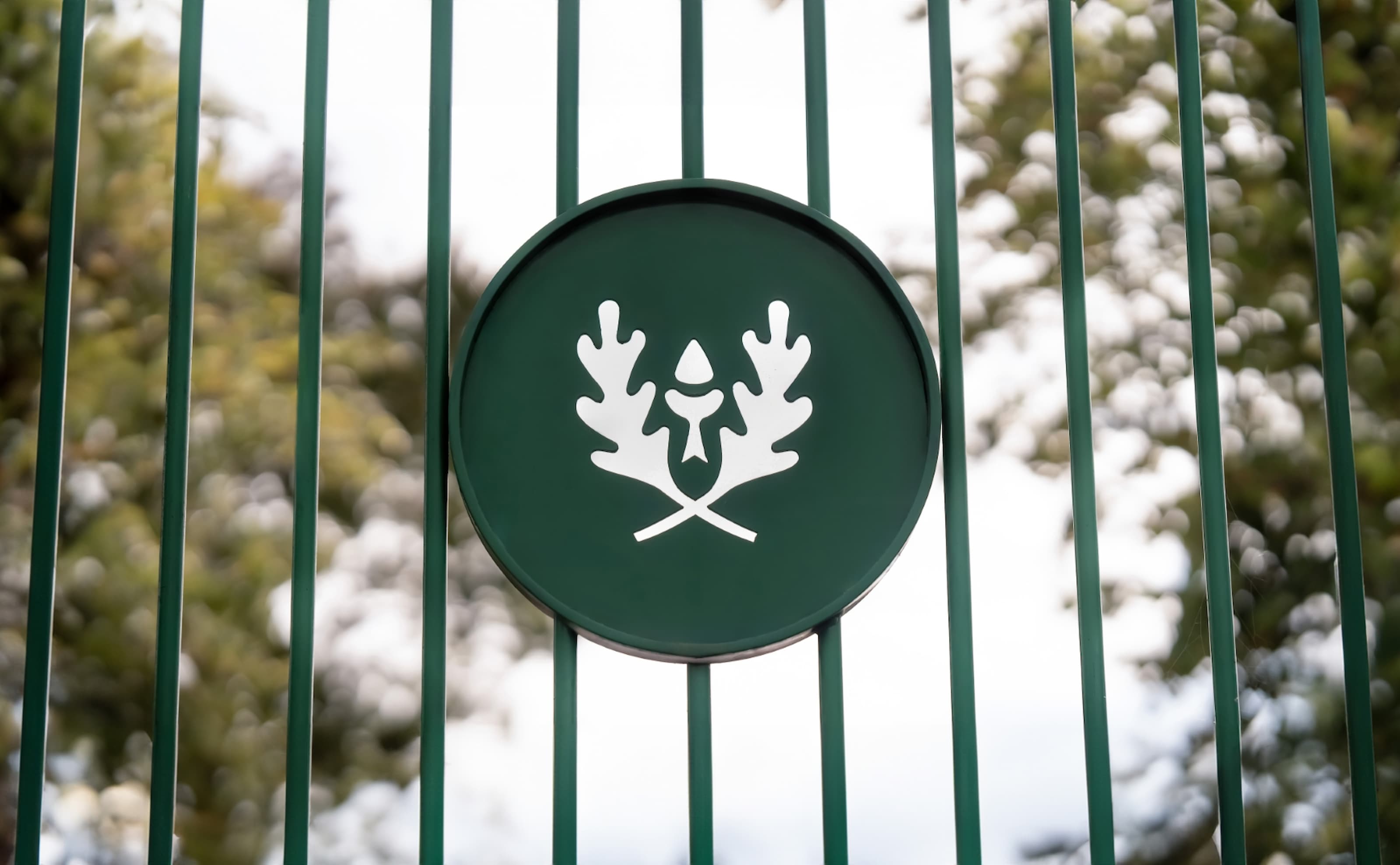 Newstead Wood School school sign