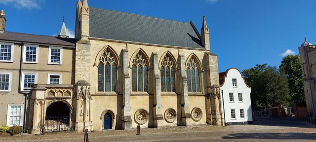 Campus view of Norwich School