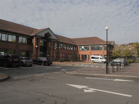 Exterior of OneSchool Global UK Ridgeway Campus