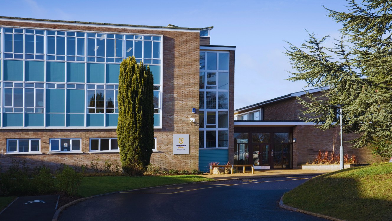 Exterior of Oneschool Global Uk Salisbury Campus