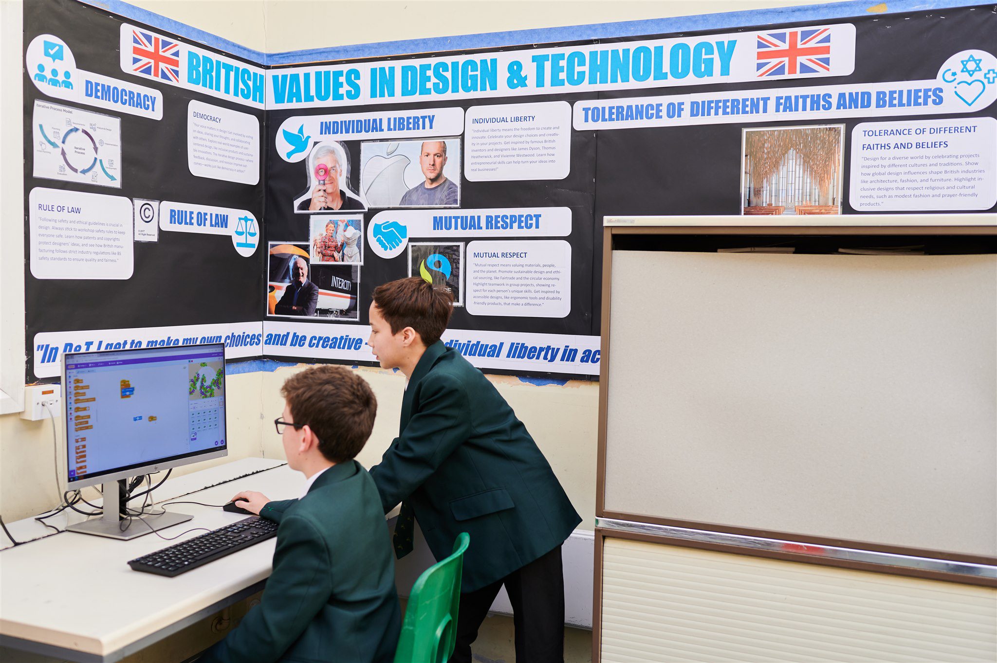 Poole Grammar School classroom learning