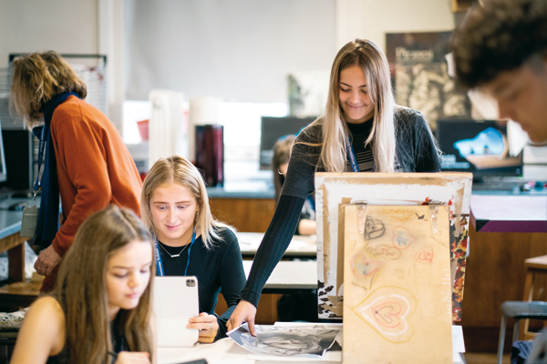 Queen Elizabeth Grammar School Penrith art lesson