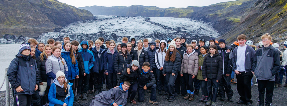 Queen Elizabeth's Grammar Alford - A Selective Academy student group outdoors