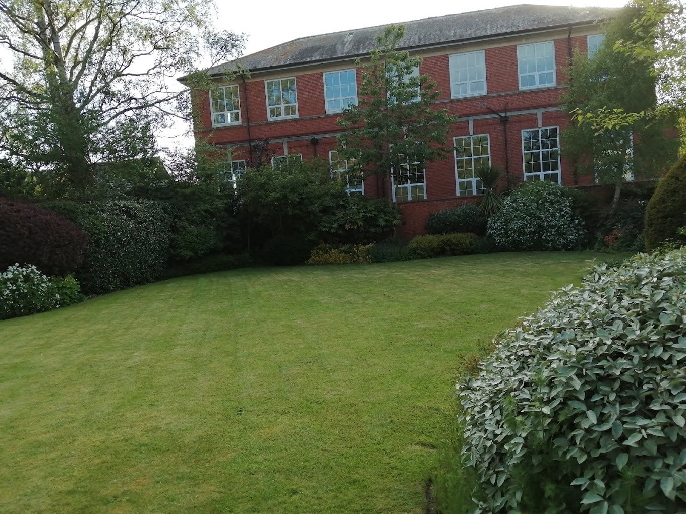Queen Elizabeth's Grammar School, Horncastle school building exterior