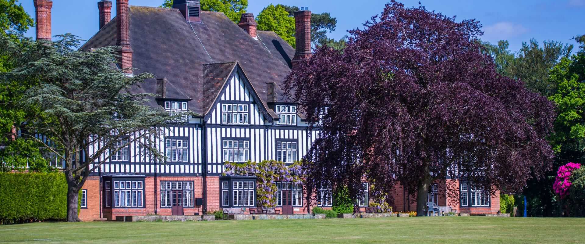 Exterior of Queenswood School
