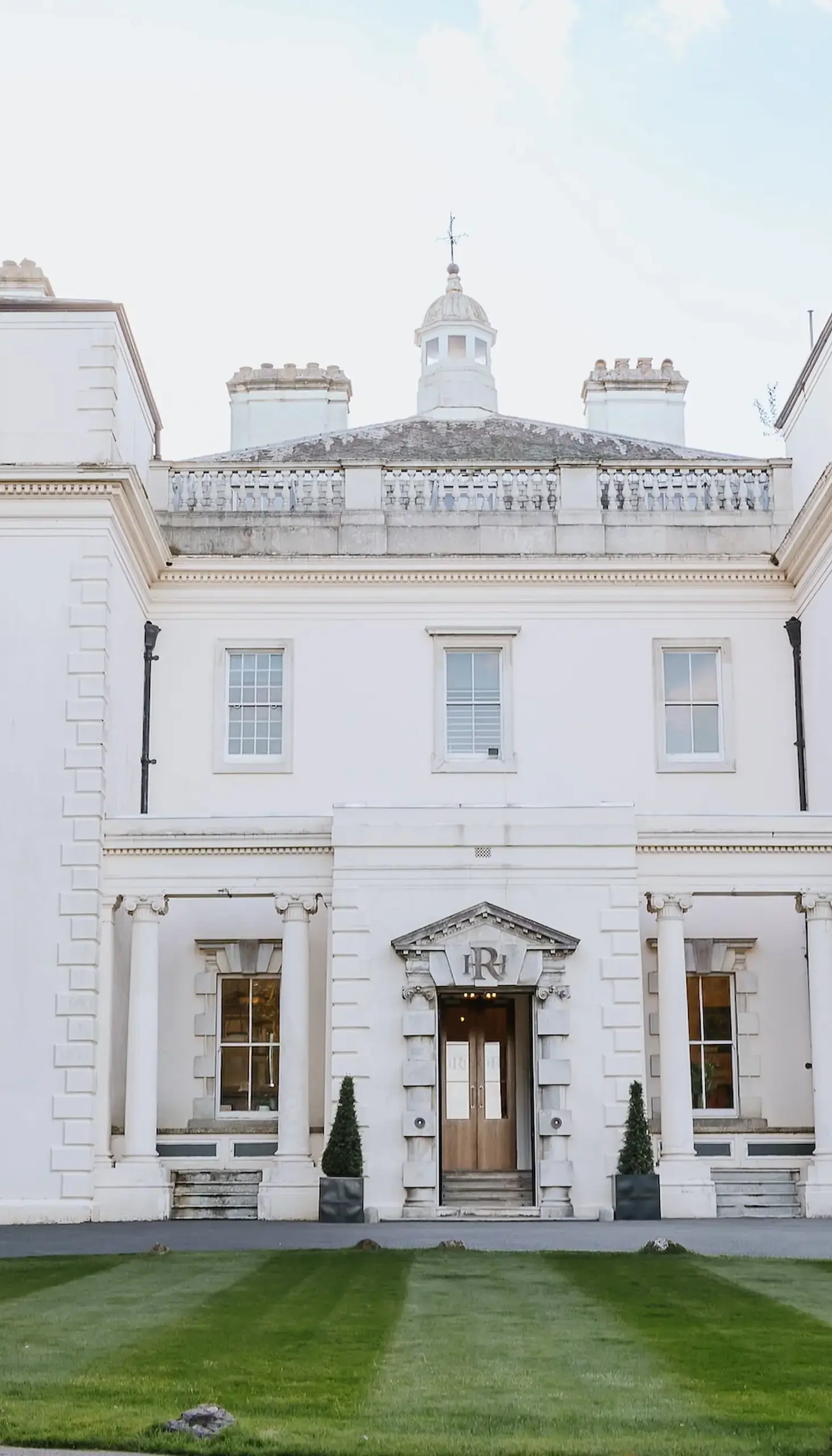 Exterior of Radnor House Sevenoaks