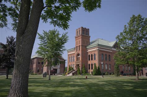 Exterior of Reed's School