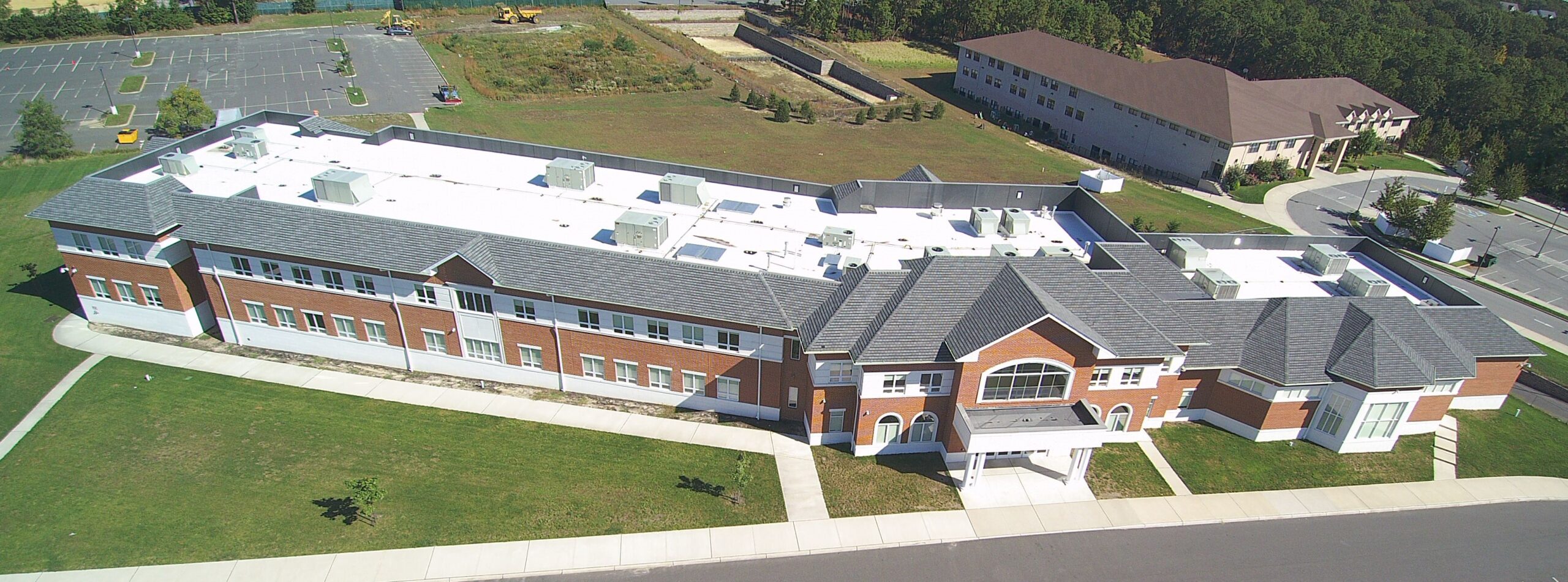 Exterior of Shiras Devorah High School
