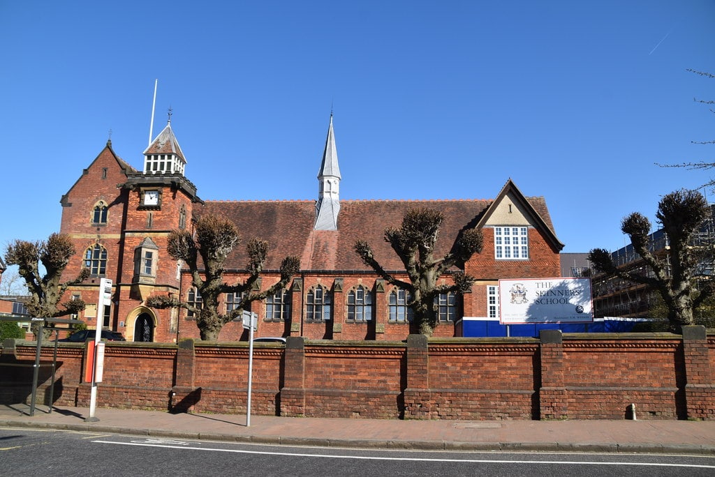 The Skinners' School school building exterior