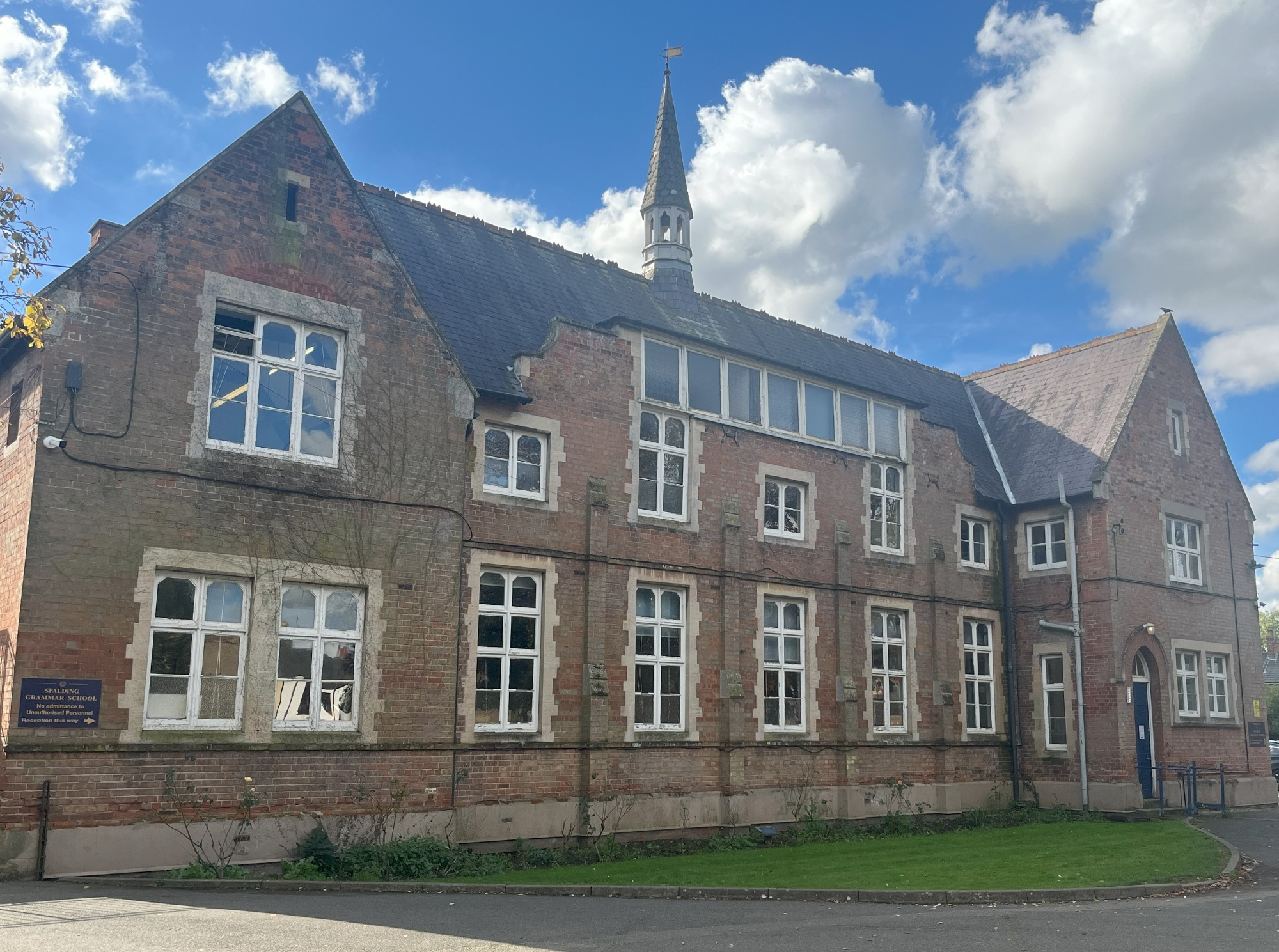 Campus view of Spalding Grammar School