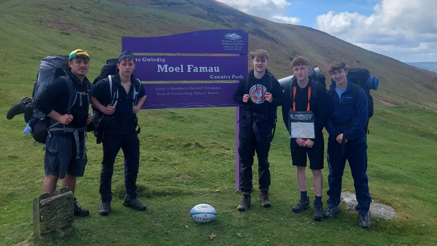 St Anselm's College student group outdoors