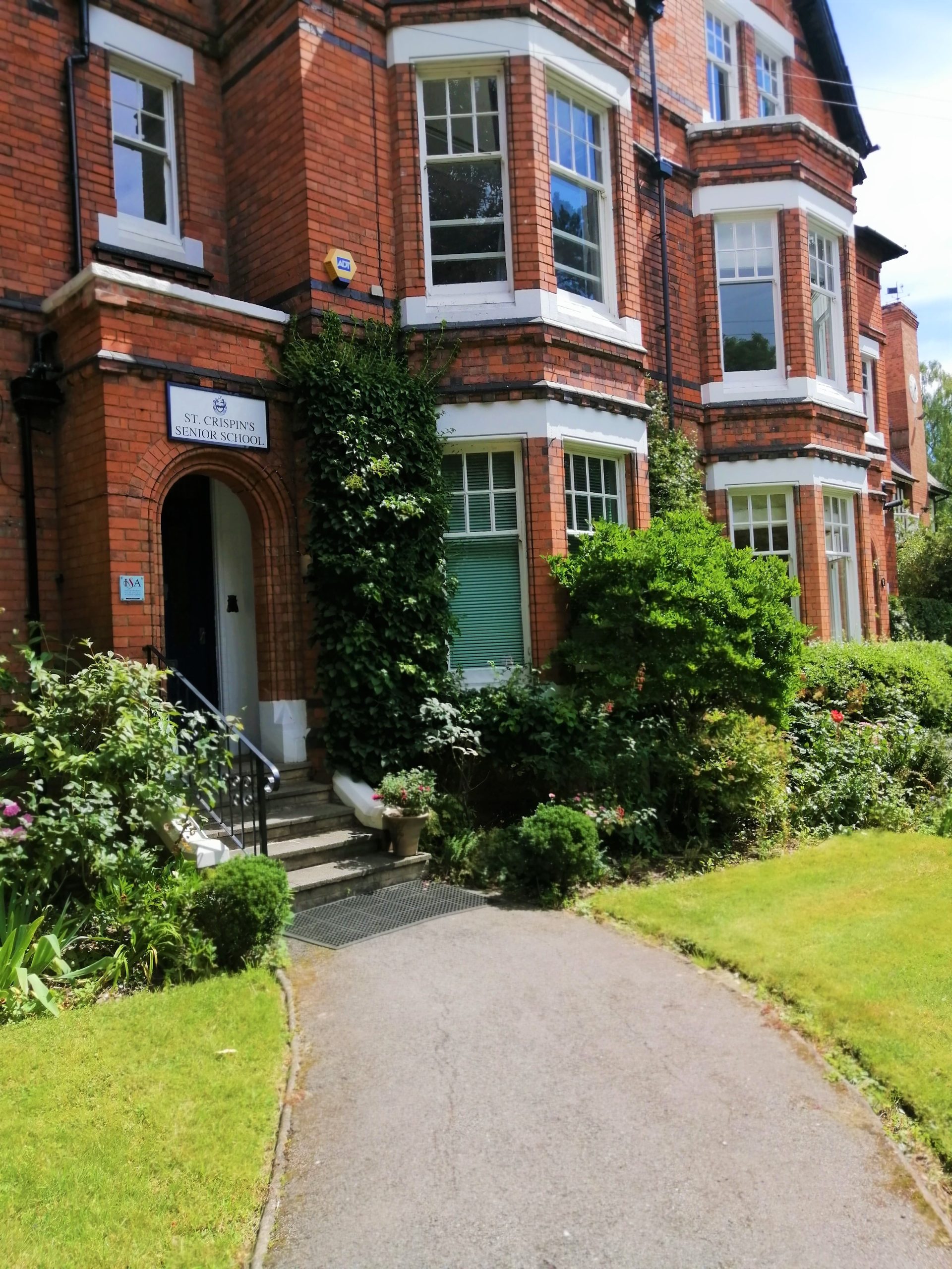 Exterior of St Crispin's School