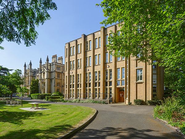 Exterior of Thomas's College