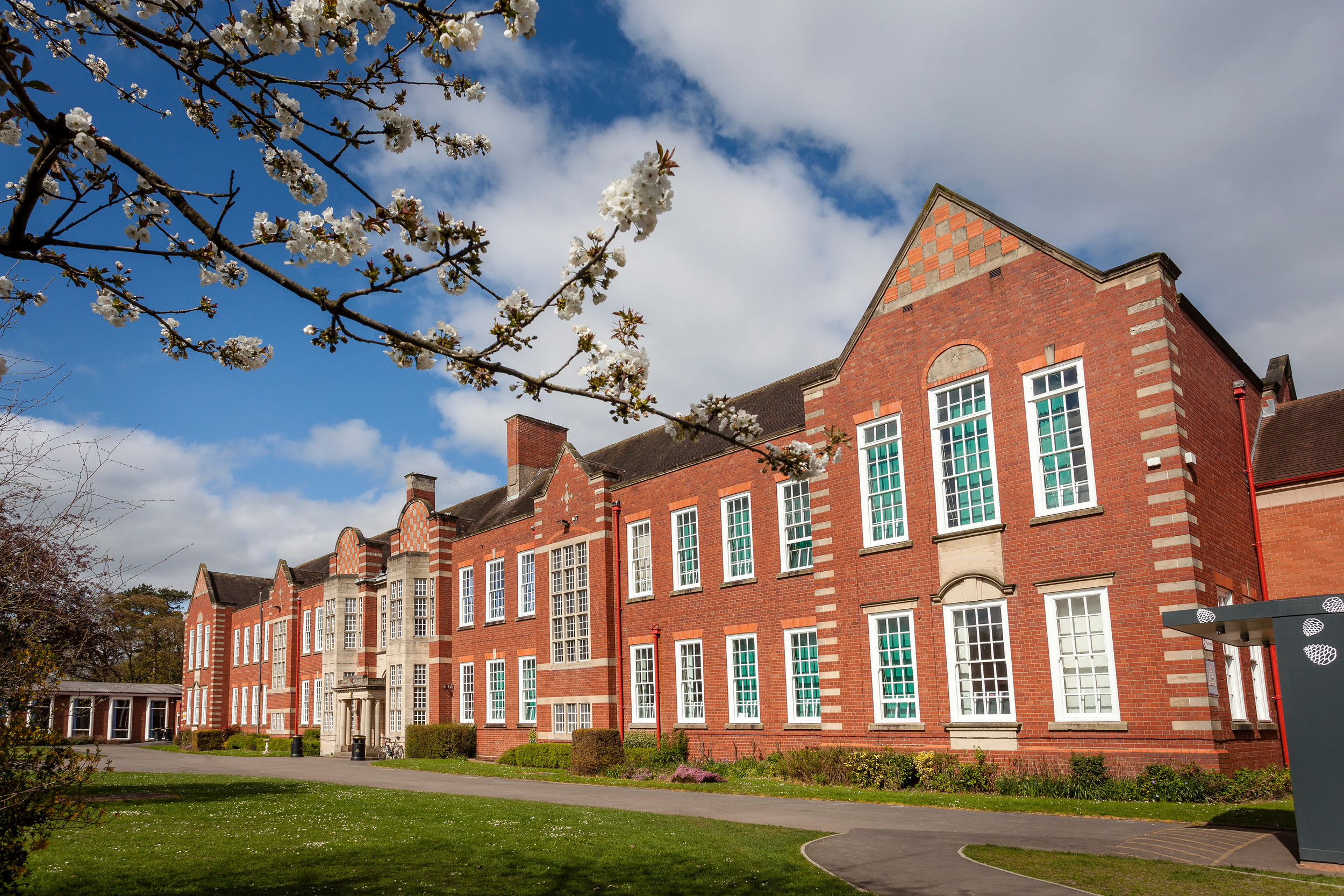 Exterior of Wolverhampton Girls' High School
